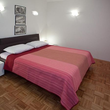 Ideal Location Split Apartments Quarto foto