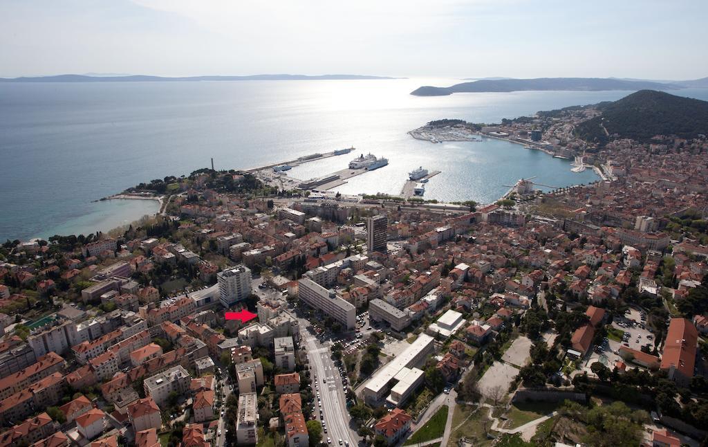 Ideal Location Split Apartments Quarto foto